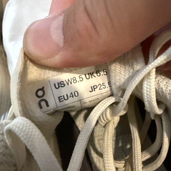 On Cloudstratus Shoes Womens Size 8.5 CloudTec Running Athletic Swiss Engineered - Picture 7 of 9